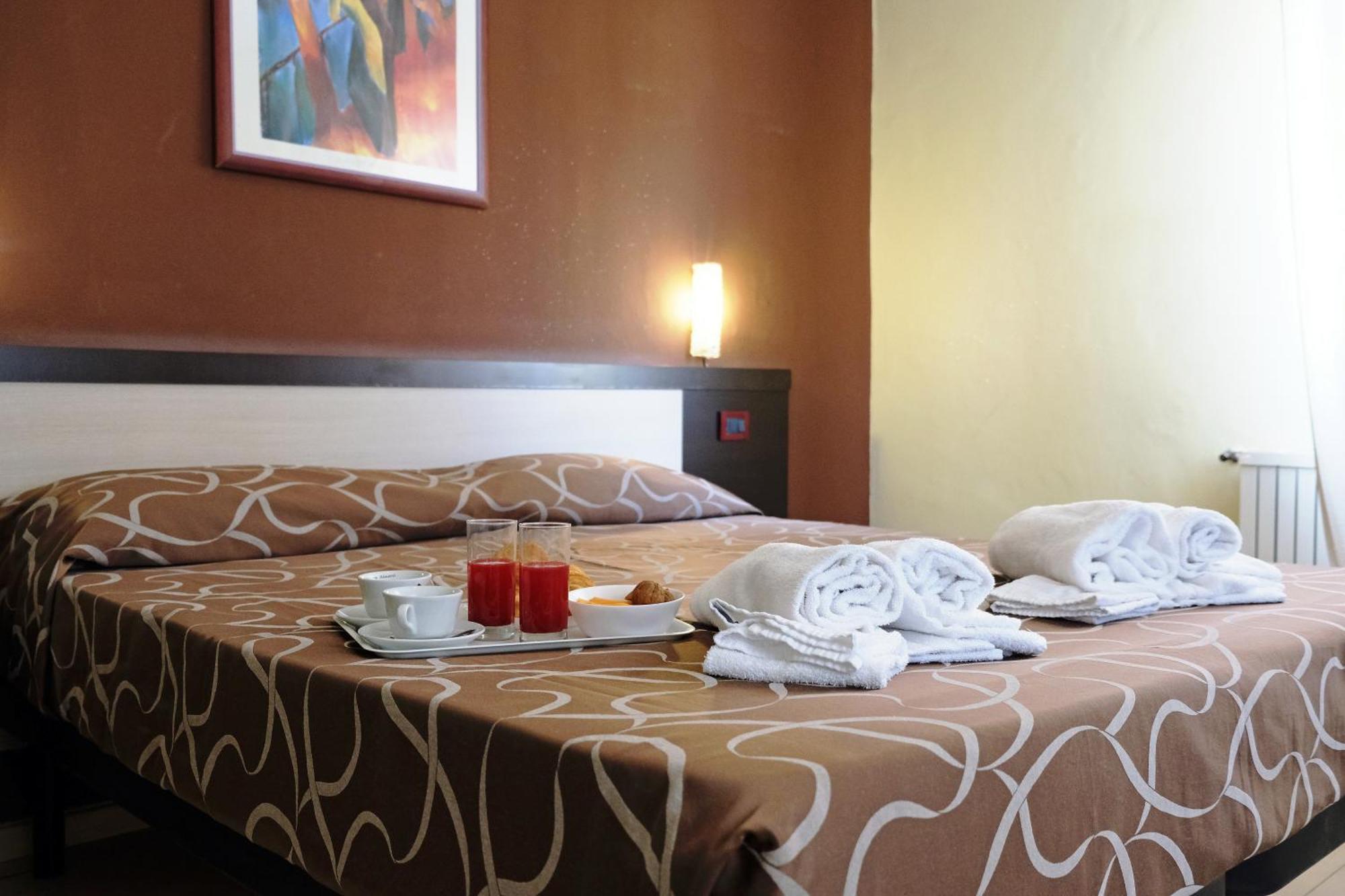 Hotel Canasta Rimini Exterior photo